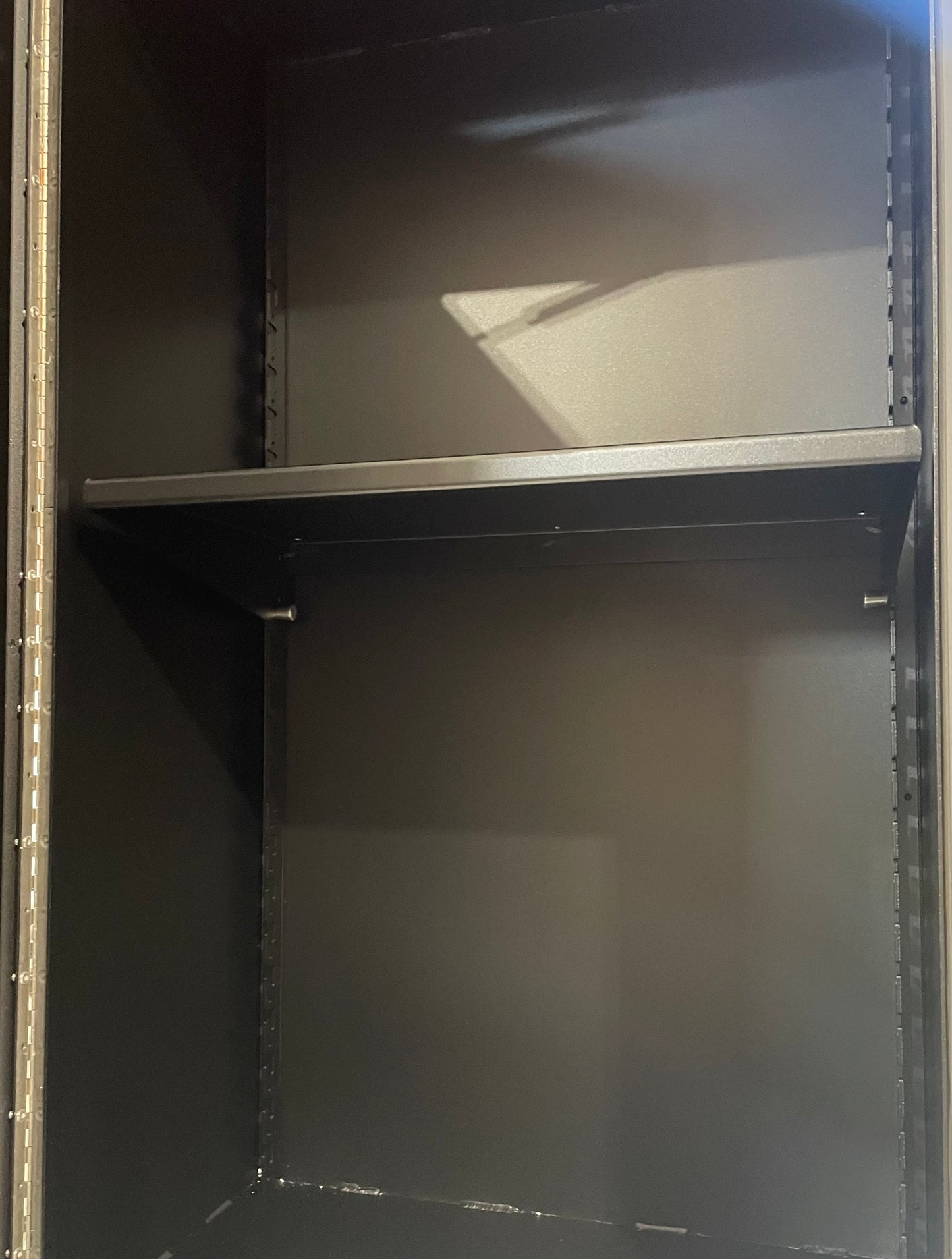 Tablettes coffre de base vertical