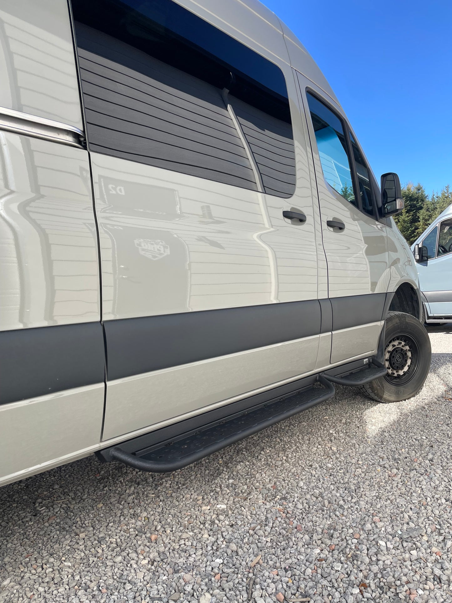 Mercedez Benz Sprinter side step passenger side phlosystem