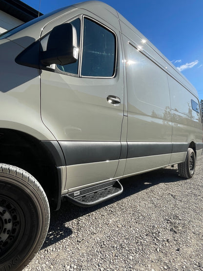Mercedez Benz side step phlosystem installed on a Sprinter.